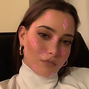 Meet your Posher, Rebecca